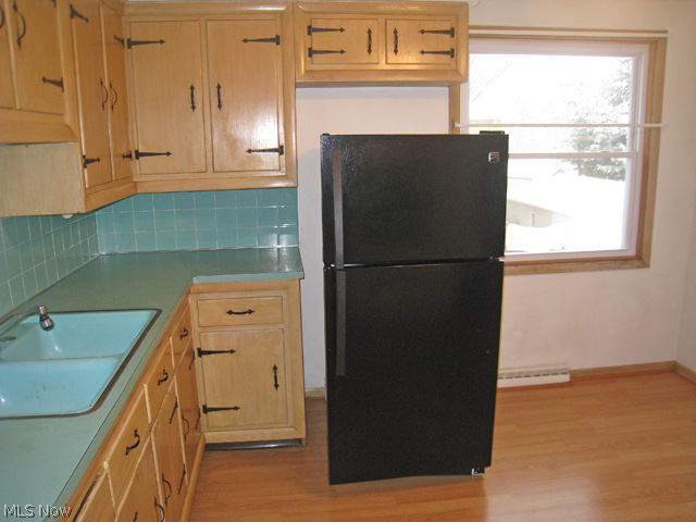 2828 Snow Road Cleveland, OH 44134 - Photo 5 of 7