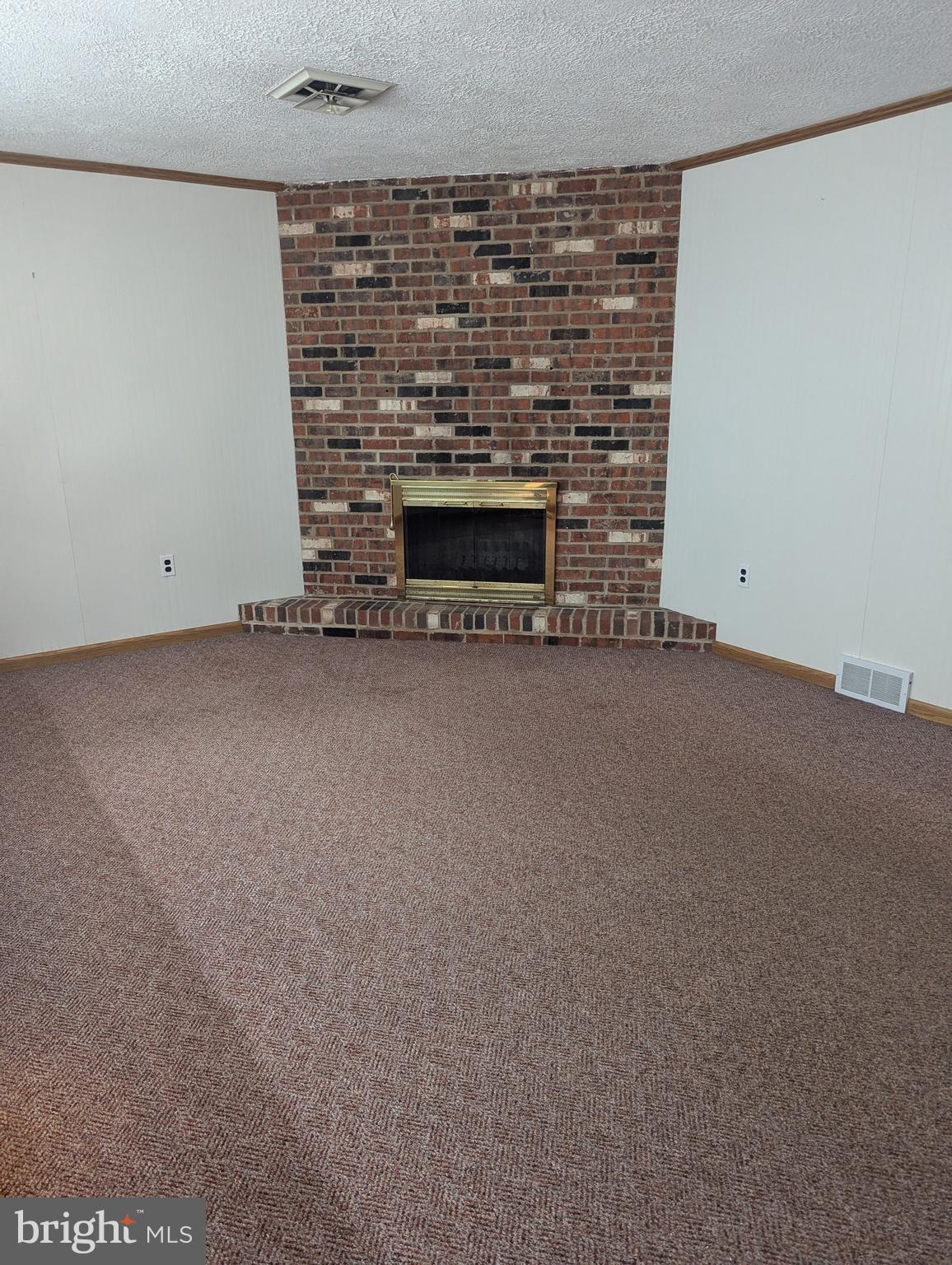 120 Margate Road York, PA 17408 - Photo 24 of 28 a room with a fireplace
