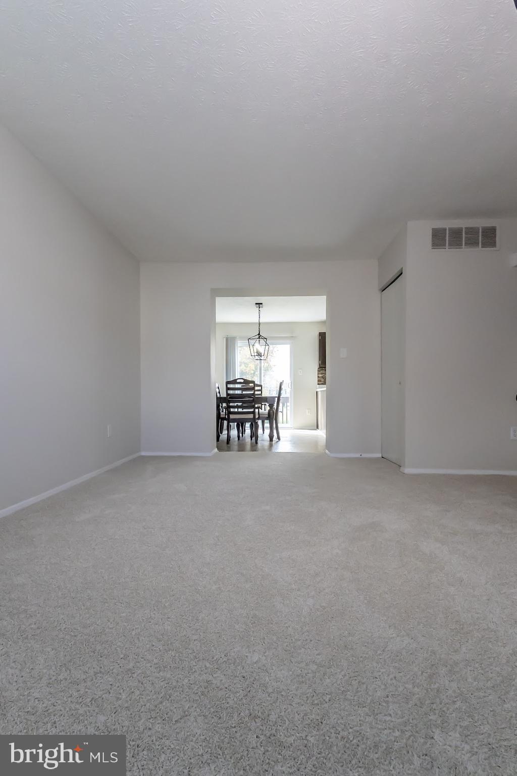 511 Kosoak Road Baltimore, MD 21220 - Photo 7 of 63
