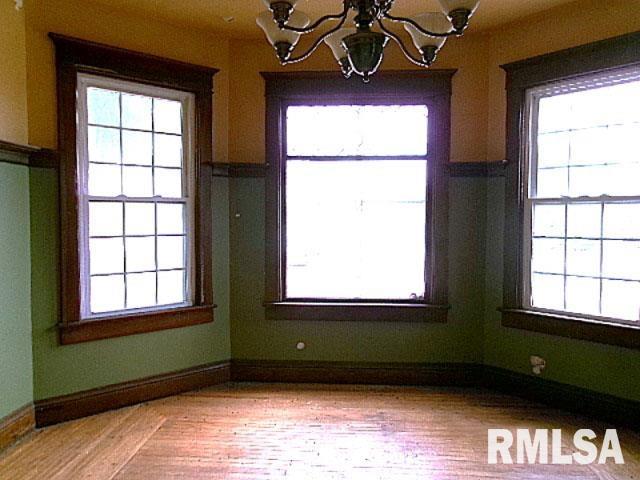 100 Main Street Ellisville, IL 61431 - Photo 6 of 22