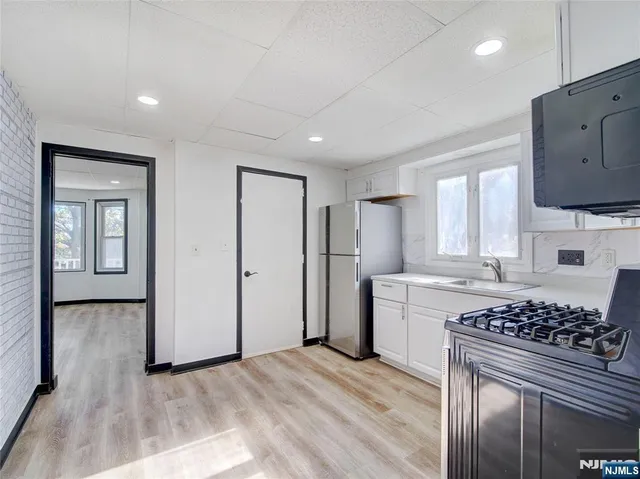 $2,450 | 1761 Teaneck Road, Teaneck, NJ 07666