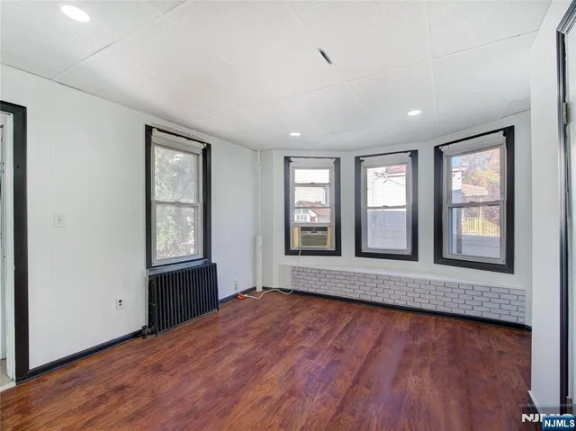 $2,450 | 1761 Teaneck Road, Teaneck, NJ 07666