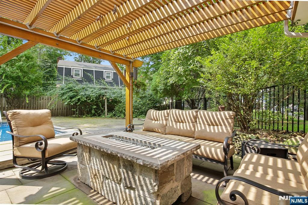 26 Birch Road Mahwah, NJ 07430 - Photo 15 of 19 Gallery Image 15
