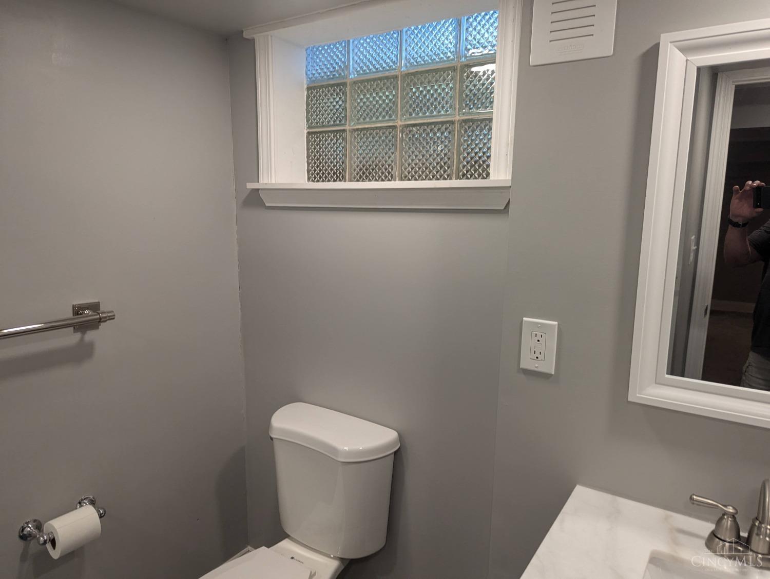 3705 Poole Road Cincinnati, OH 45251 - Photo 13 of 28 Gallery Image 13