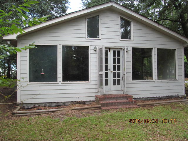 207 Shannon Road Walterboro, SC 29488 - Photo 14 of 18 005