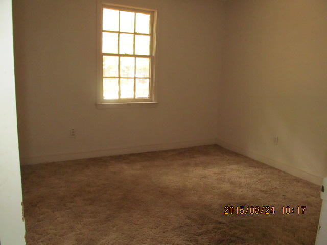 207 Shannon Road Walterboro, SC 29488 - Photo 5 of 18 020