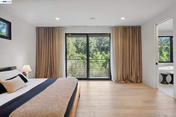$2,495,000 | 3 West Circle, Oakland, CA 94611