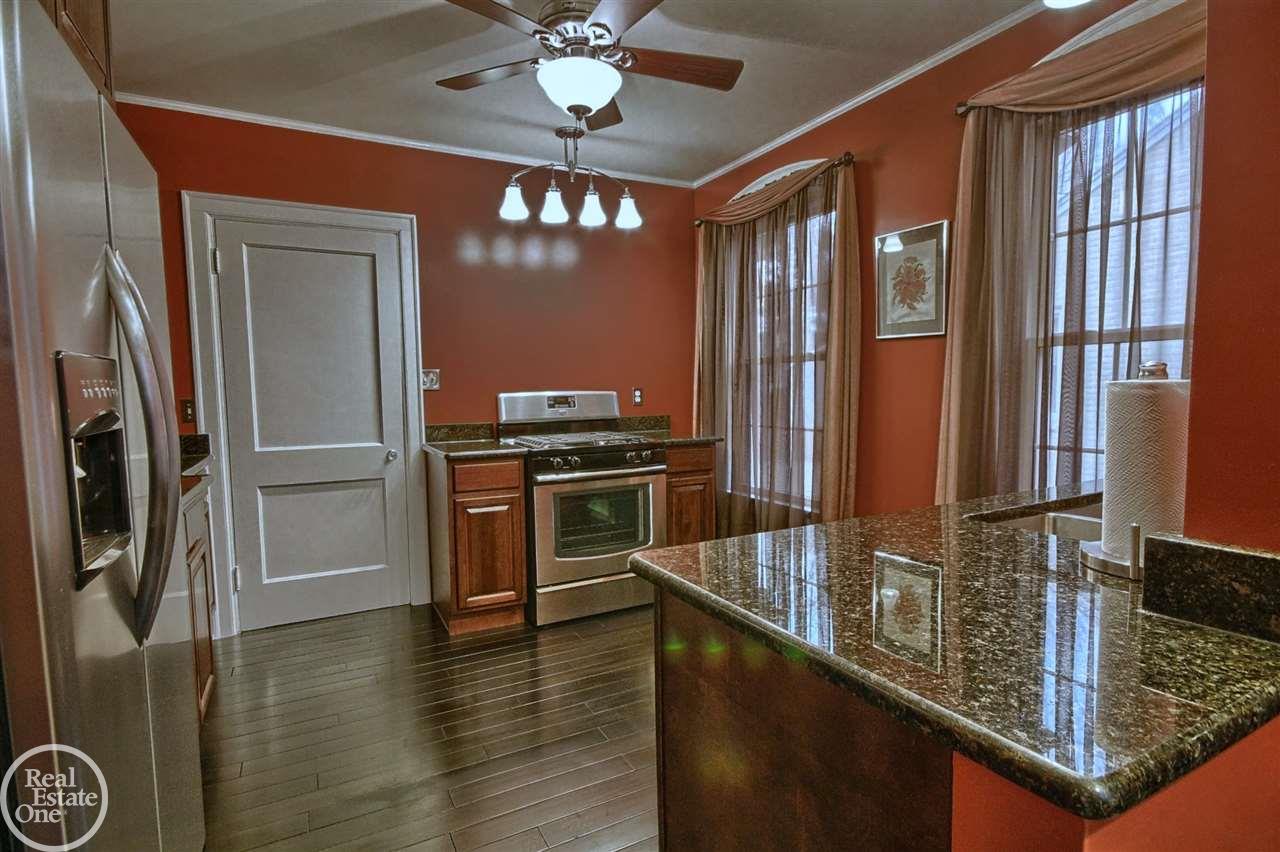 380 Neff Road Grosse Pointe, MI 48230 - Photo 18 of 39