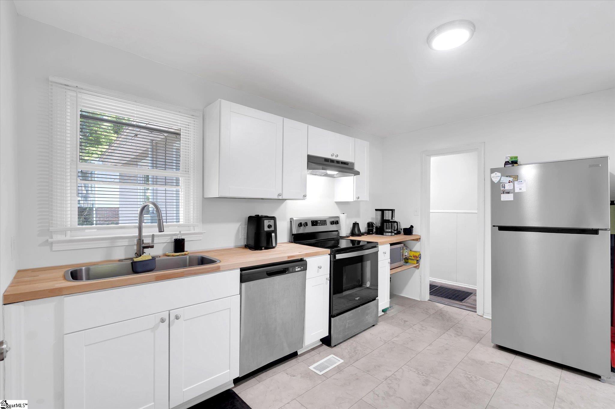 404 Montague Street Anderson, SC 29624 - Photo 15 of 30