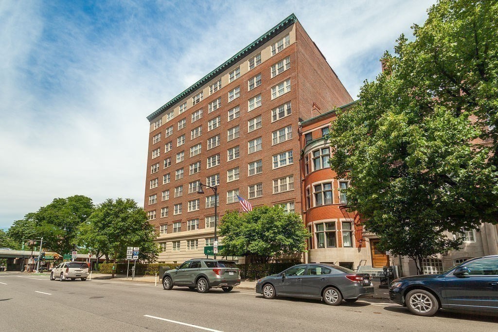 534 Beacon Street, Unit 203 Boston, MA 02215 - Photo 19 of 21