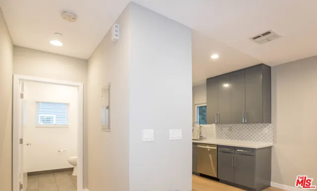 $3,995 | 6546 La Mirada Avenue, Unit 6548, Los Angeles, CA 90038