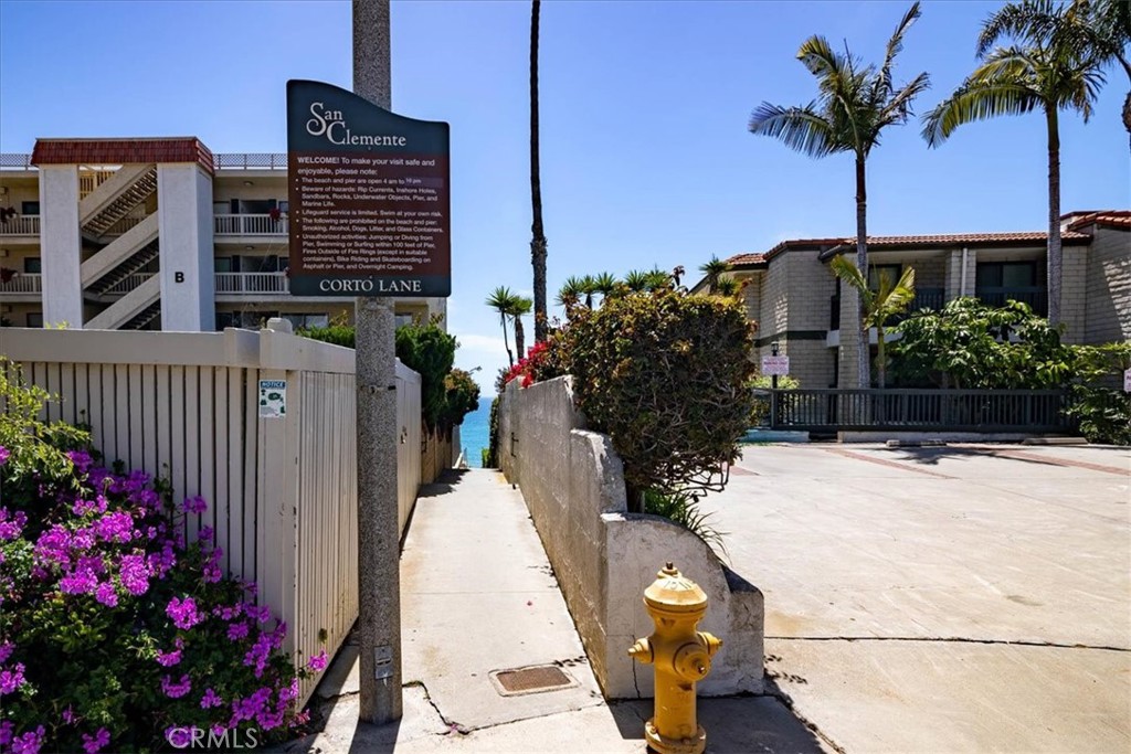 410 Corto Lane, Unit 9 San Clemente, CA 92672 - Photo 33 of 50 a view of outdoor space and yard