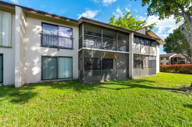 $2,000 | 153 West Laurel Drive, Unit 1003, Margate, FL 33063
