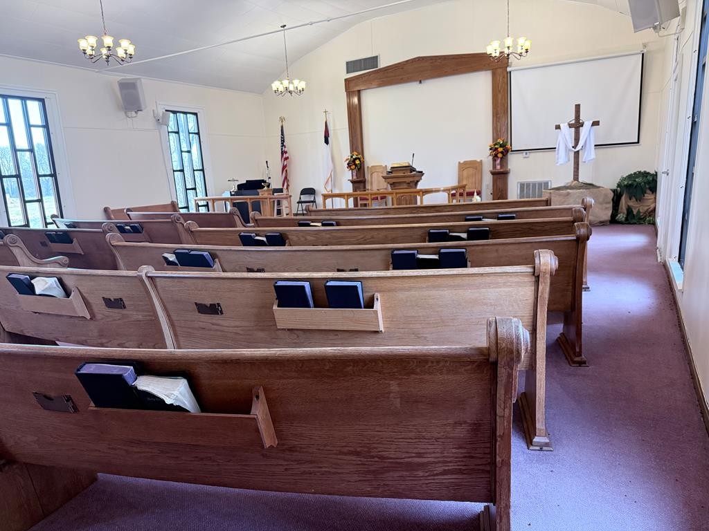 10926 Lafayette Road Herndon, KY 42236 - Photo 17 of 42 a kitchen with a stove and a table