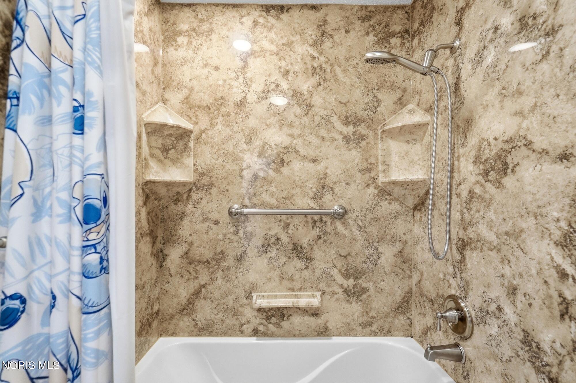 1649 Fallbrook Road Toledo, OH 43614 - Photo 51 of 62 Gallery Image 51