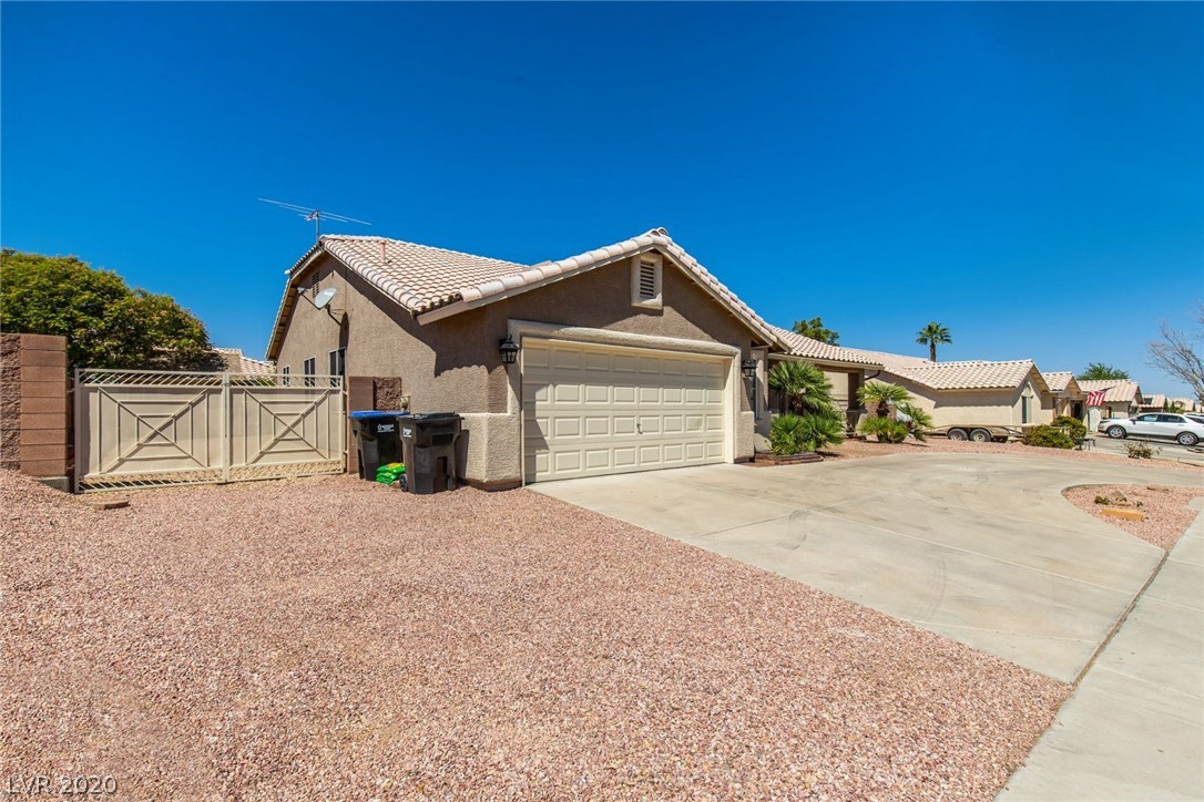 2261 Appaloosa Road Henderson, NV 89002 - Photo 3 of 25 Gallery Image 3