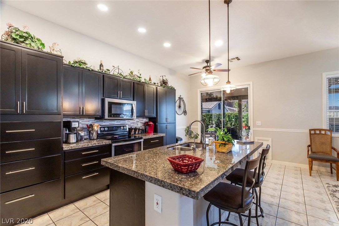 2261 Appaloosa Road Henderson, NV 89002 - Photo 10 of 25 Gallery Image 10