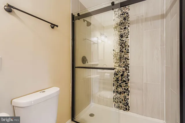 $2,450 | 2535 North Howard Street, Baltimore, MD 21218