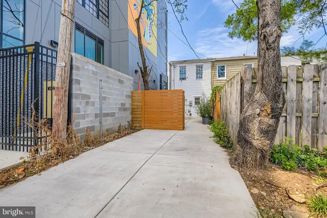 $2,450 | 2535 North Howard Street, Baltimore, MD 21218