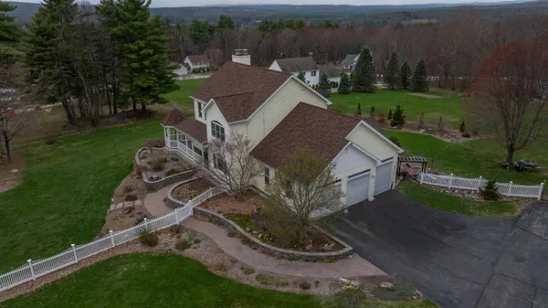 $759,900 | 51 Old Town Rd Extension, Epsom, NH 03234