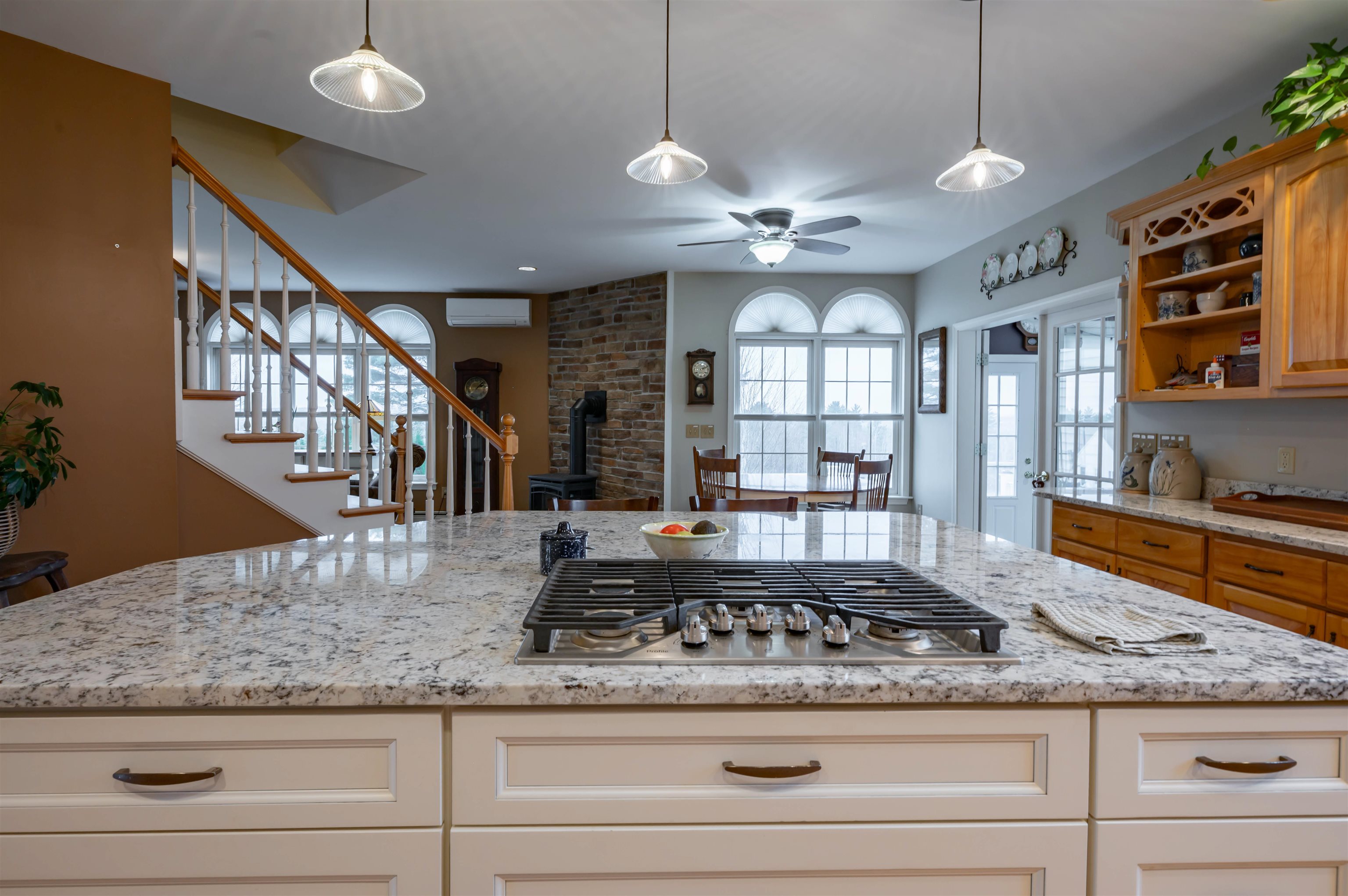 51 Old Town Rd Extension Epsom, NH 03234 - Photo 11 of 60
