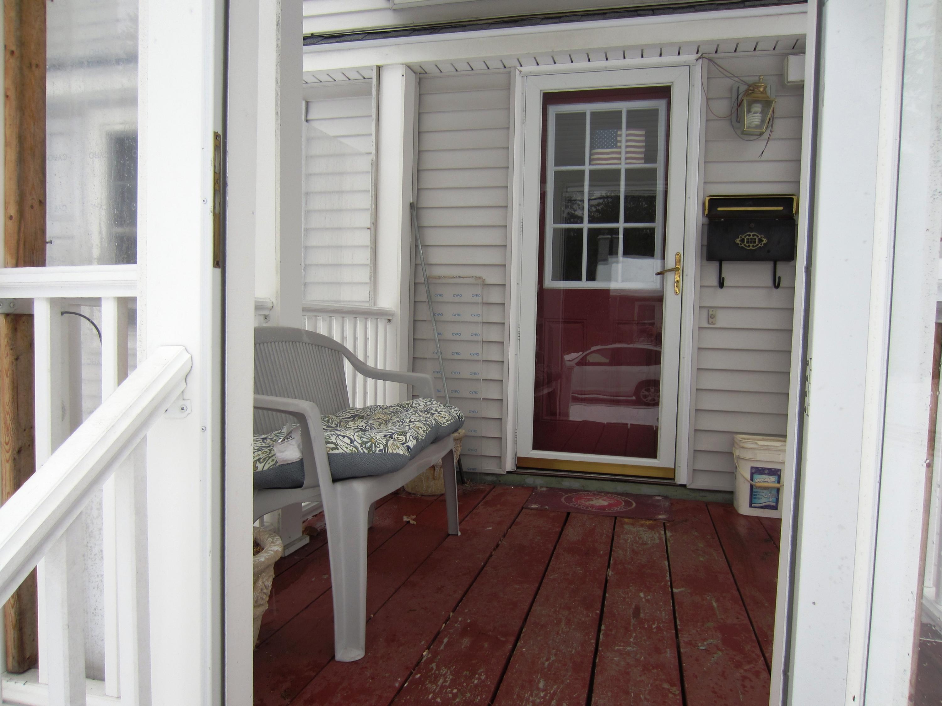 19 Auburn Street Springvale, ME 04083 - Photo 25 of 29 Entrance