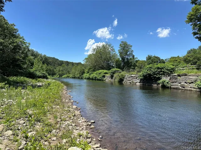 a view of a lake with houses