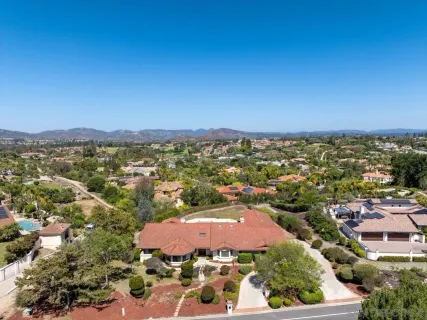 $2,200,000 | 17648 Valle Verde Road, Poway, CA 92064