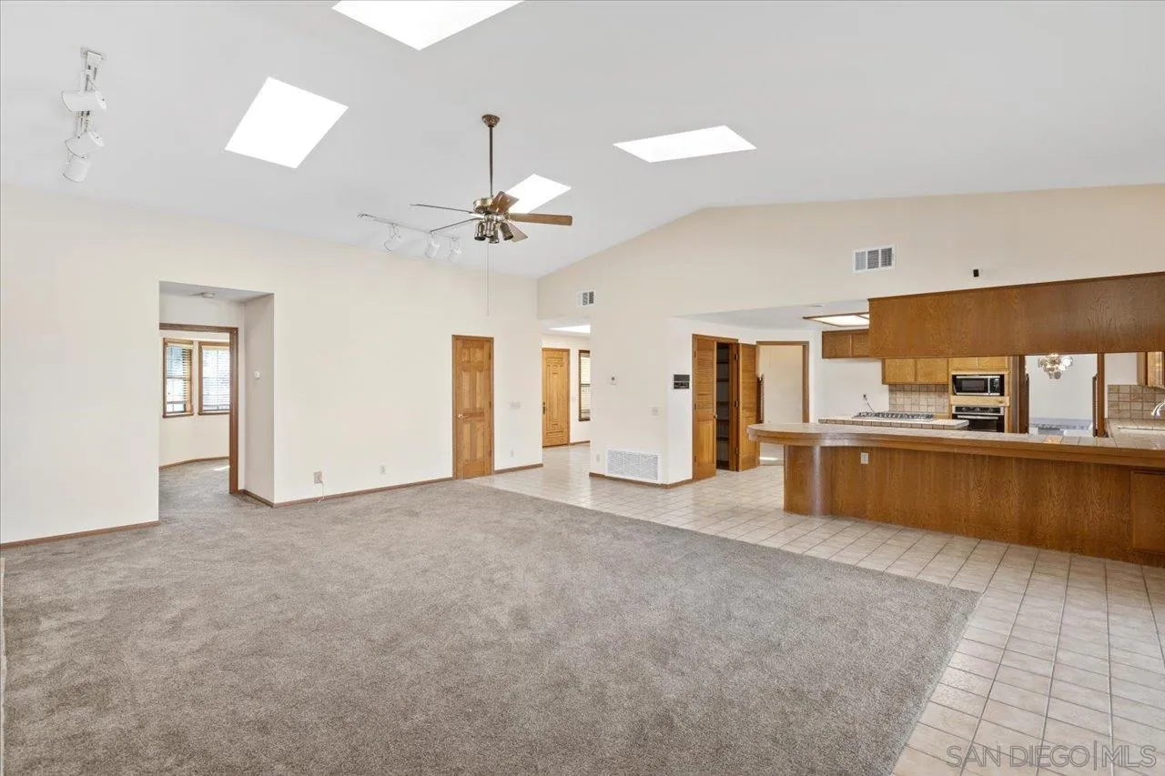 17648 Valle Verde Road Poway, CA 92064 - Photo 14 of 45