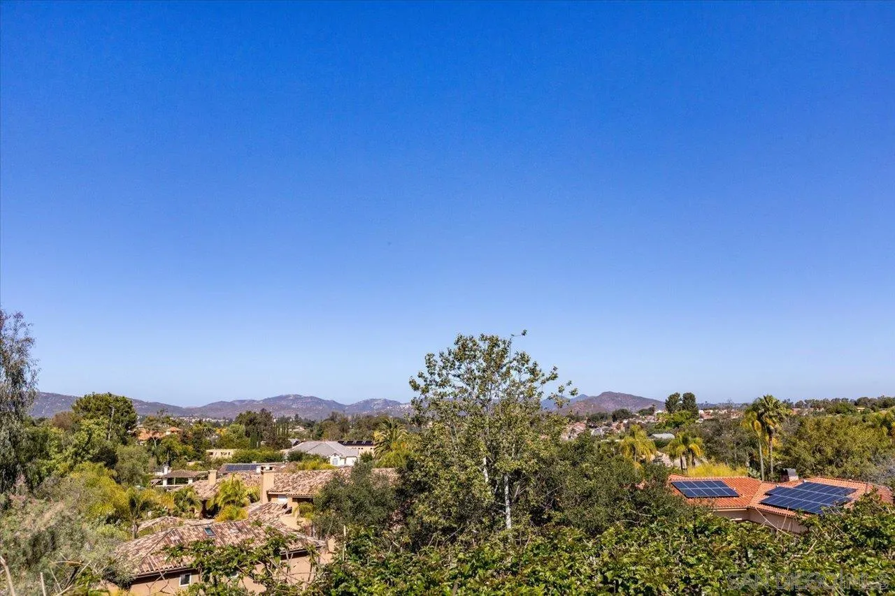 17648 Valle Verde Road Poway, CA 92064 - Photo 23 of 45