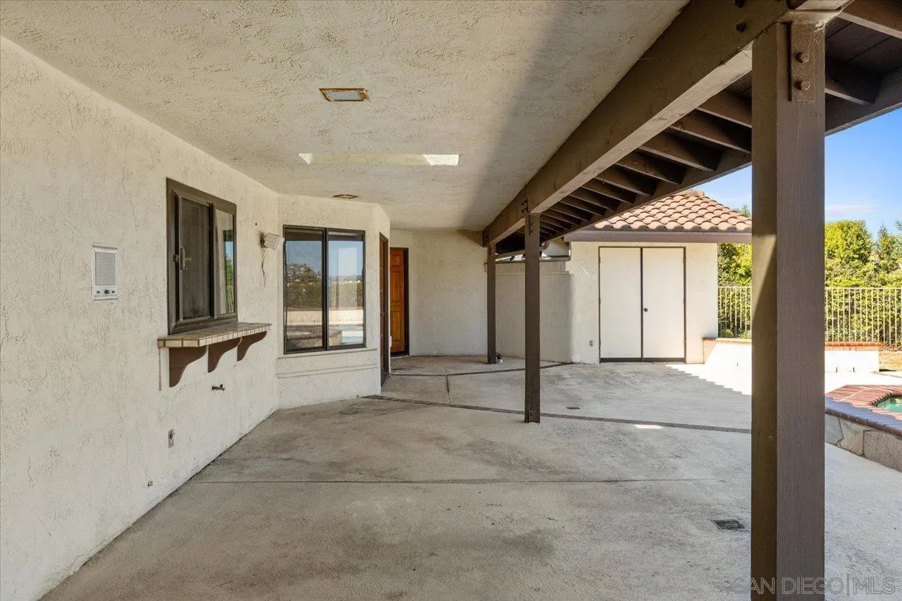17648 Valle Verde Road Poway, CA 92064 - Photo 26 of 45