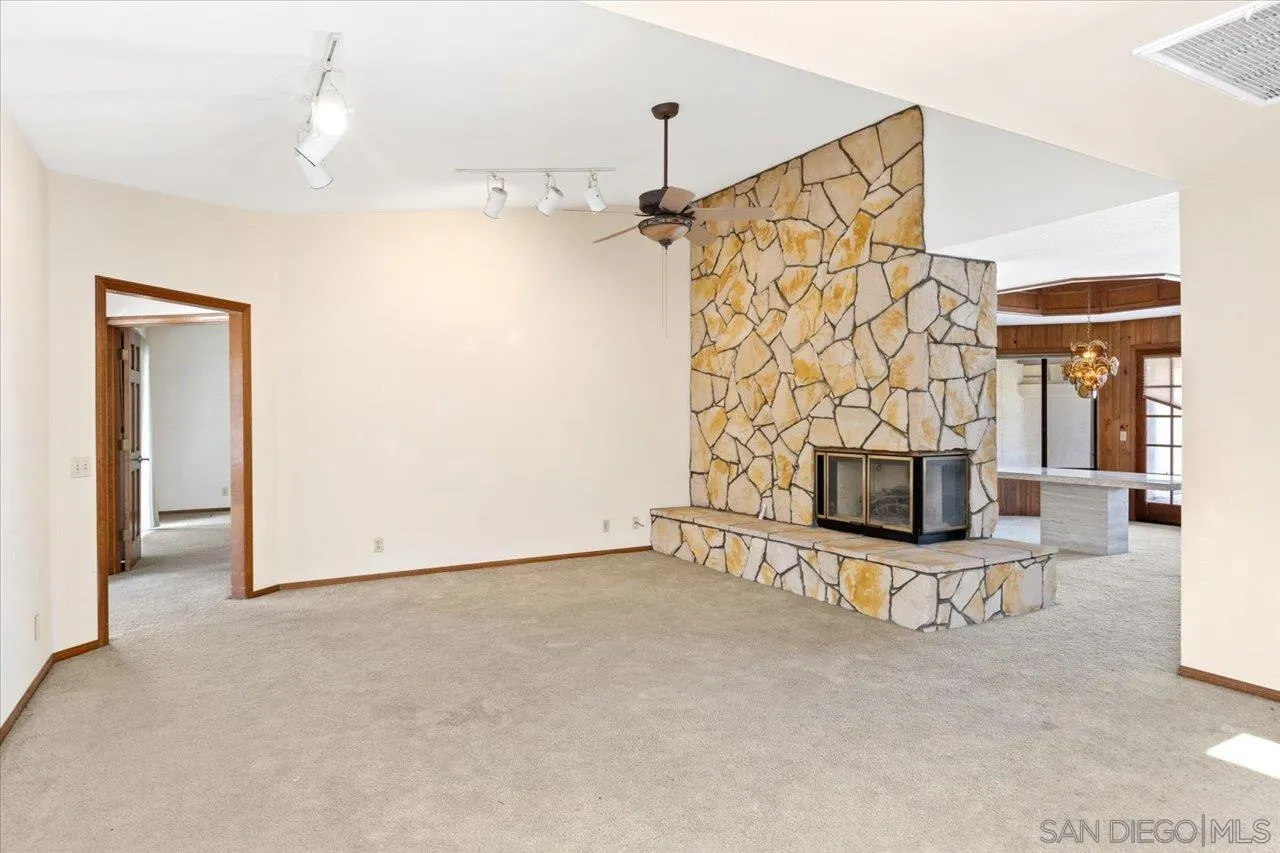 17648 Valle Verde Road Poway, CA 92064 - Photo 6 of 45