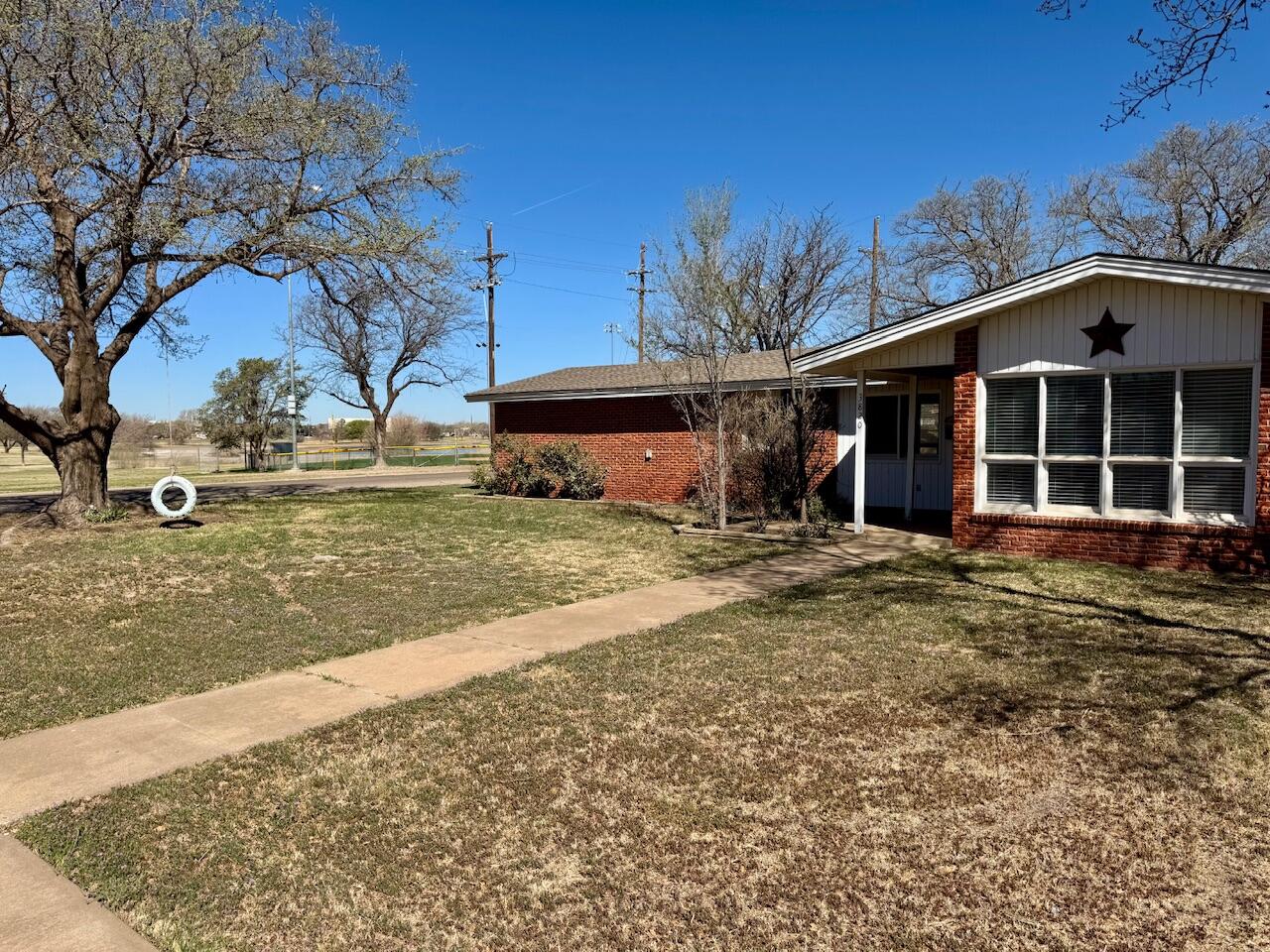 3820 29th Street Lubbock, TX 79410 - Photo 2 of 21 IMG_7932