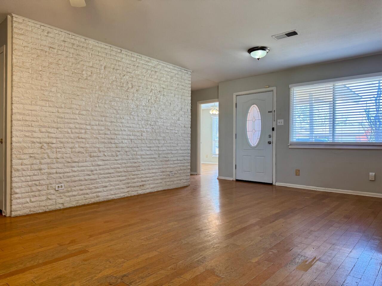 3820 29th Street Lubbock, TX 79410 - Photo 4 of 21 IMG_7940