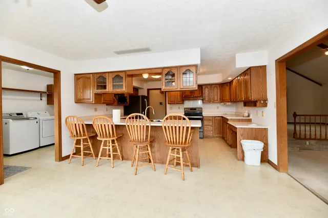 $570,000 | 9221 Stanley Drive, Mooresville, IN 46158