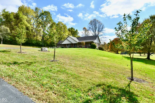 $570,000 | 9221 Stanley Drive, Mooresville, IN 46158