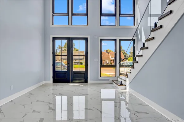 $1,515,000 | 557 Knoll Court, Seaford, NY 11783