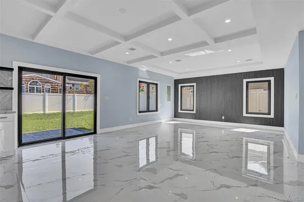 $1,515,000 | 557 Knoll Court, Seaford, NY 11783