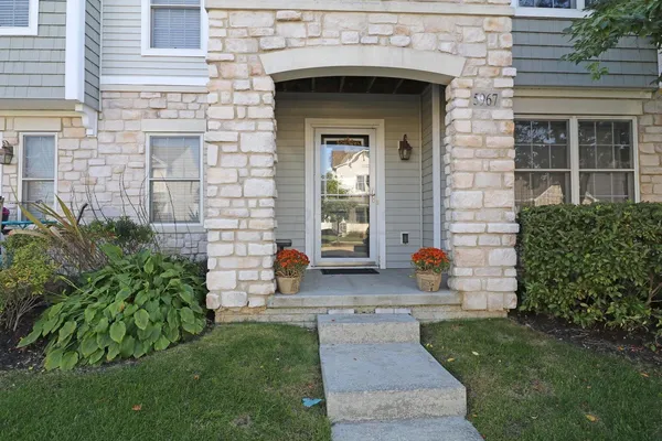 $2,200 | 5967 Canyon Creek Drive, Unit 504, Dublin, OH 43016