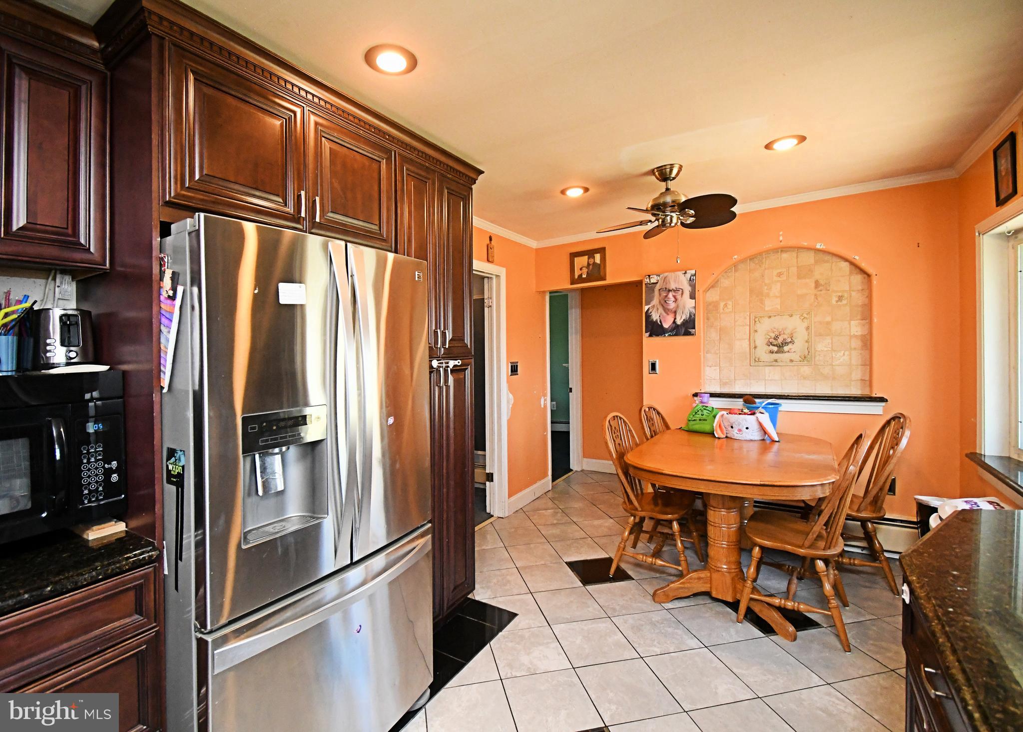 127 Hedge Road Levittown, PA 19056 - Photo 14 of 32