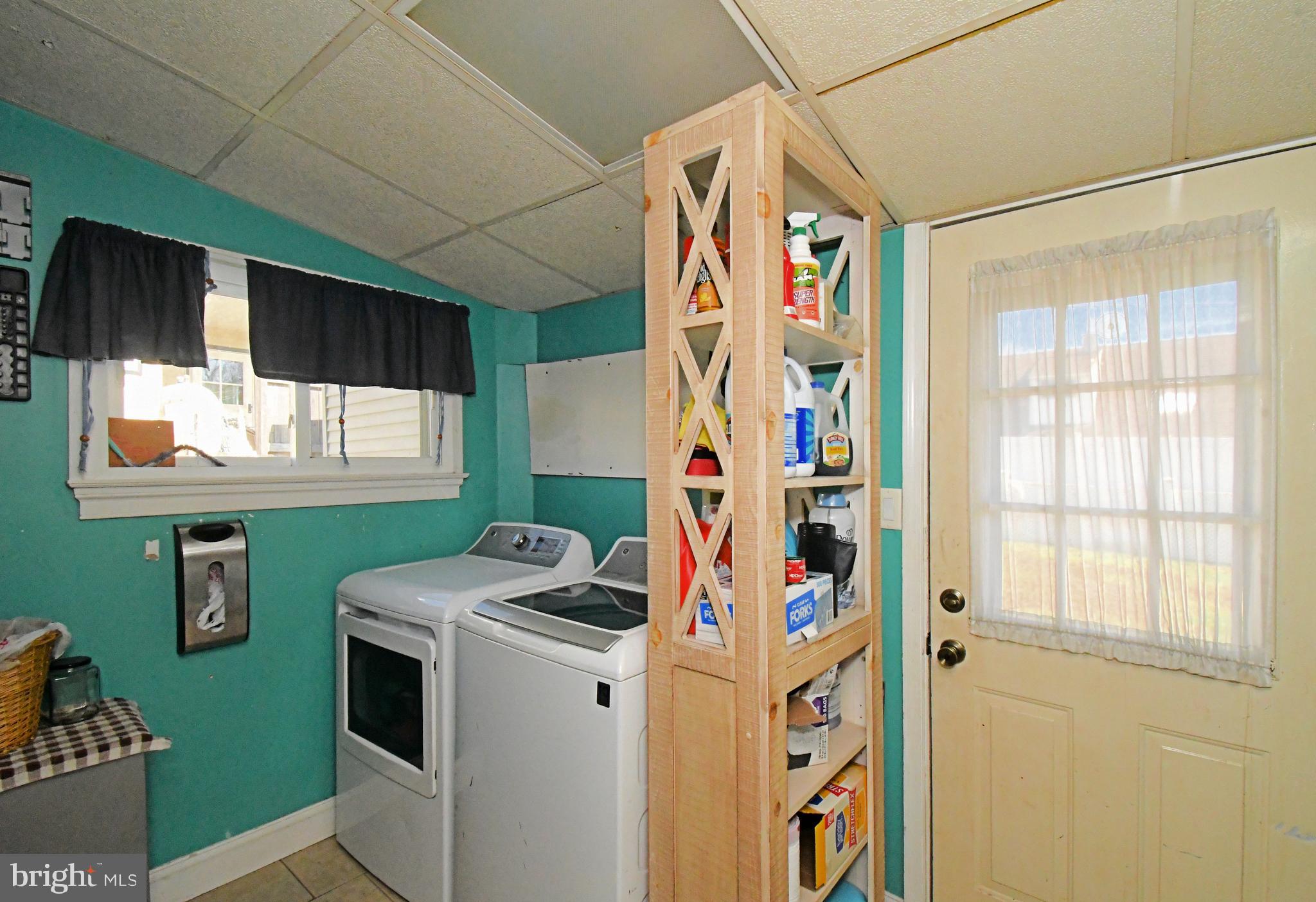 127 Hedge Road Levittown, PA 19056 - Photo 17 of 32