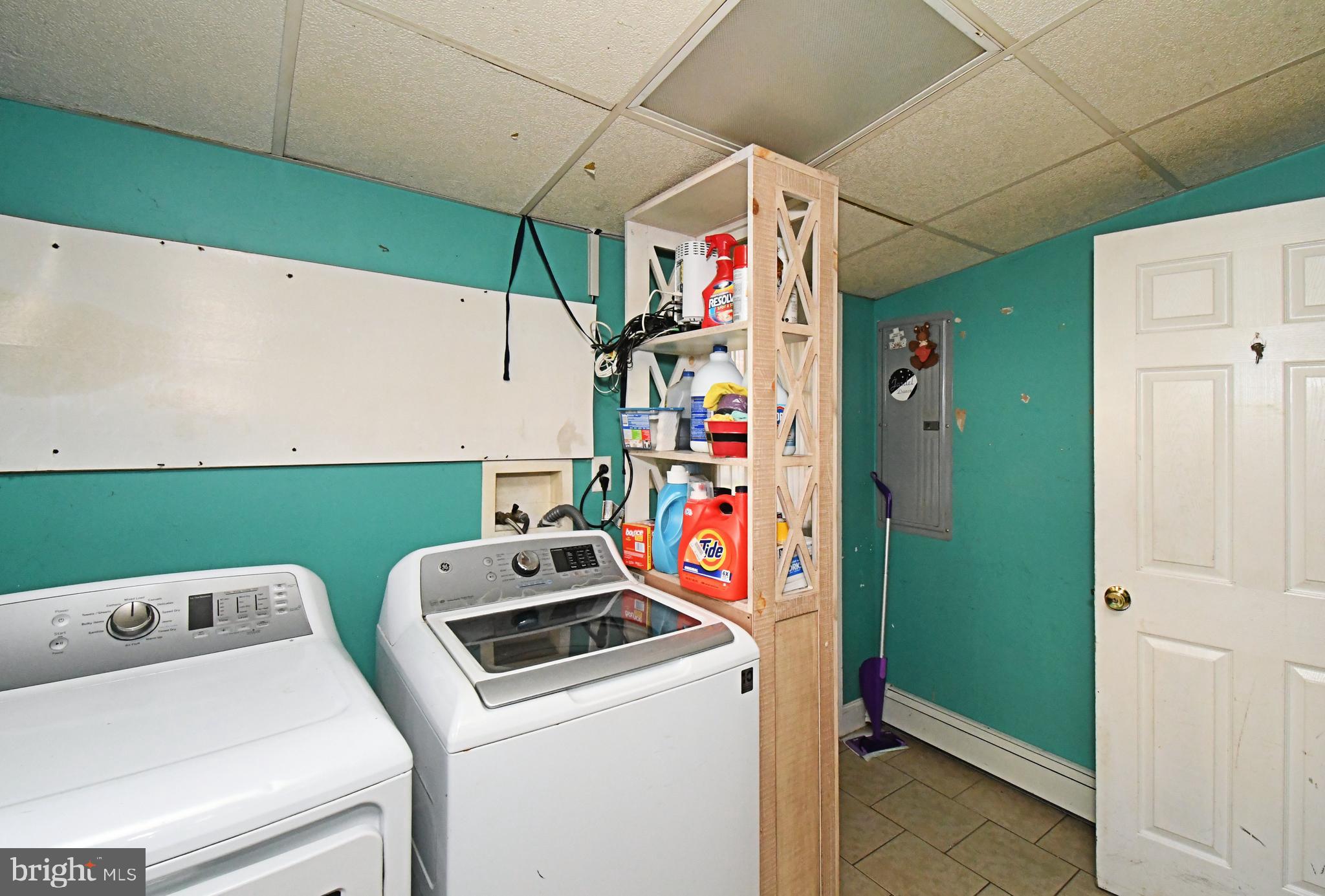 127 Hedge Road Levittown, PA 19056 - Photo 18 of 32