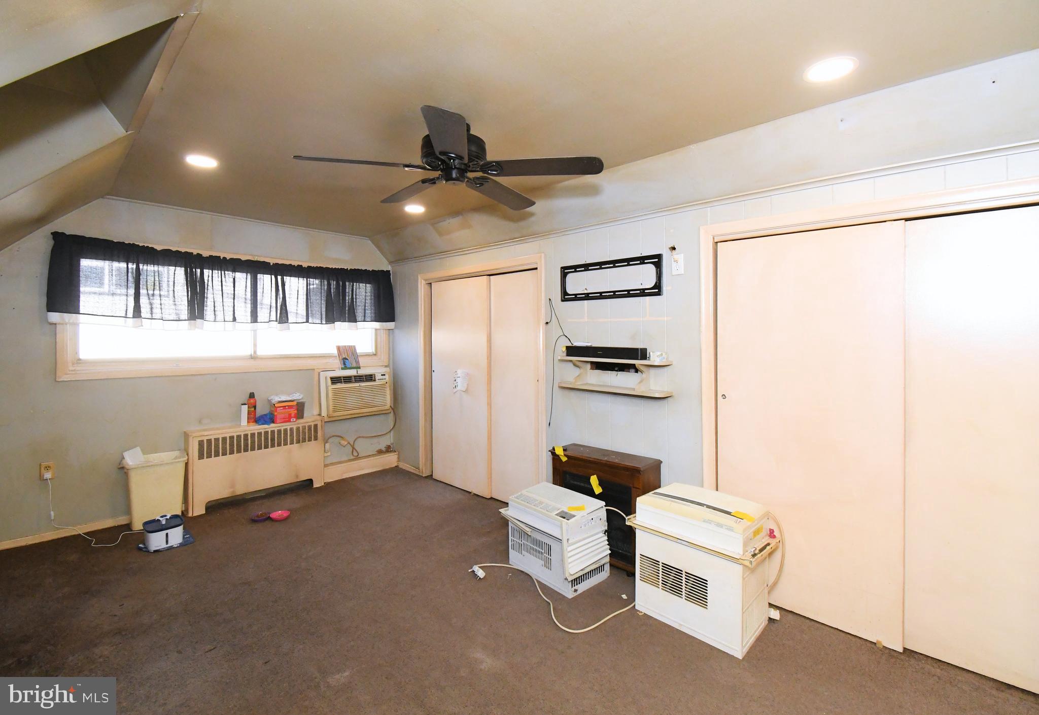 127 Hedge Road Levittown, PA 19056 - Photo 24 of 32