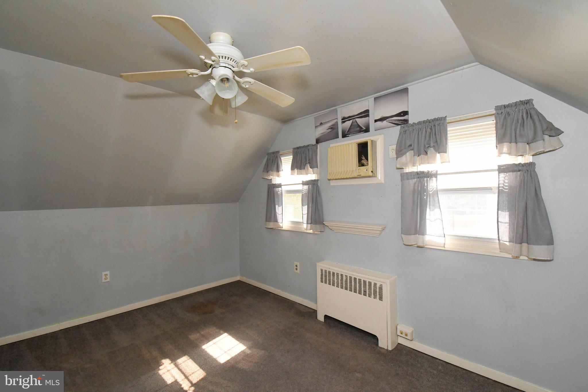 127 Hedge Road Levittown, PA 19056 - Photo 26 of 32