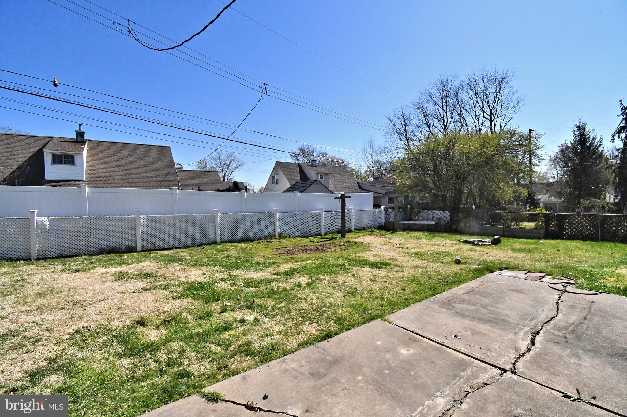 127 Hedge Road Levittown, PA 19056 - Photo 29 of 32