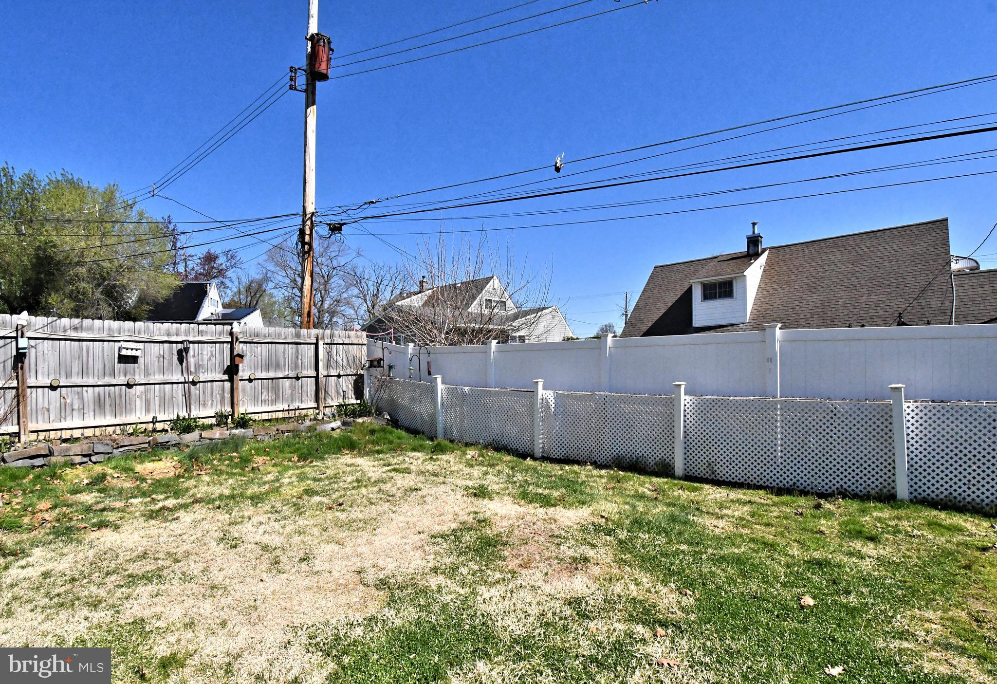 127 Hedge Road Levittown, PA 19056 - Photo 31 of 32