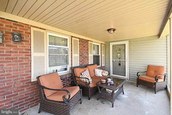 $399,999 | 127 Hedge Road, Levittown, PA 19056