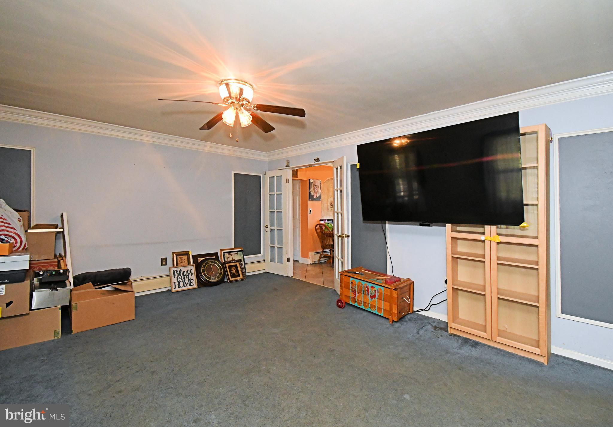 127 Hedge Road Levittown, PA 19056 - Photo 5 of 32