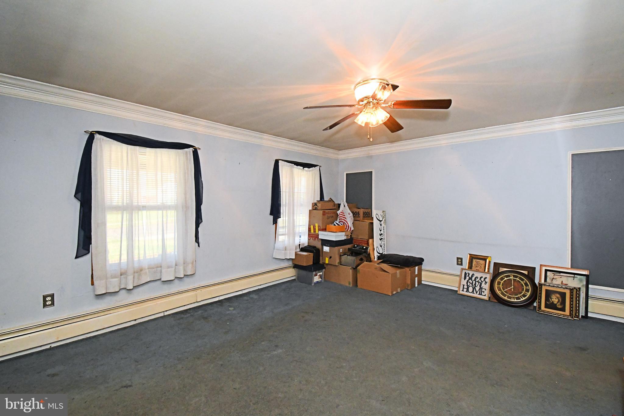 127 Hedge Road Levittown, PA 19056 - Photo 6 of 32