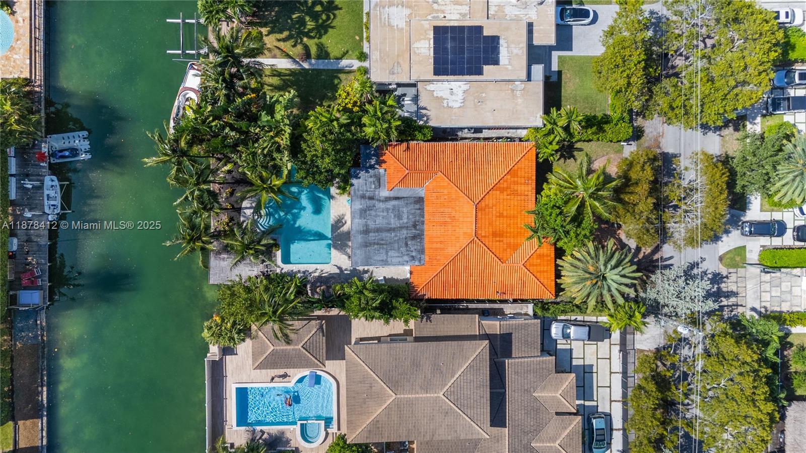 1710 Cleveland Road Miami Beach, FL 33141 - Photo 18 of 36 an aerial view of residential houses with outdoor space